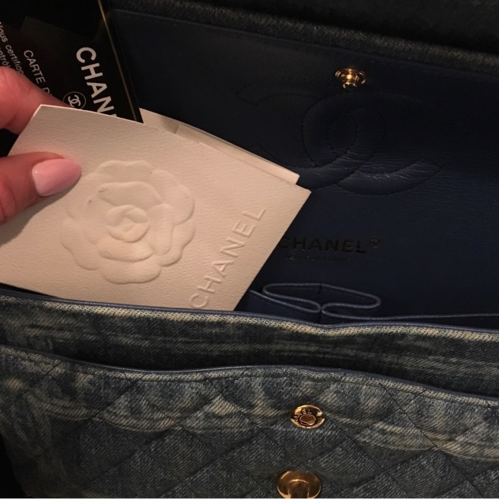 Chanel Classic 💙💙 Denim Flap Bag - exclusive collector piece!! ❌SOLD❌ - Picture 3 of 7
